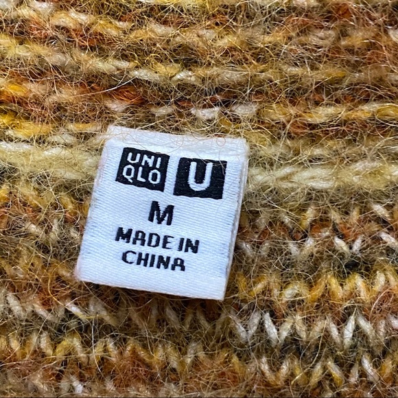 Uniqlo long sleeves crewneck top - Picture 6 of 7